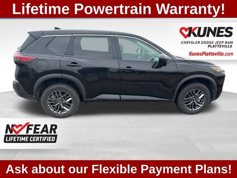 Used 2023 Nissan Rogue S image 11