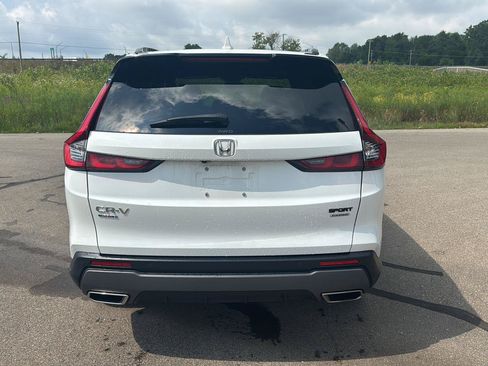 Used 2023 Honda CR-V Sport Touring image 4