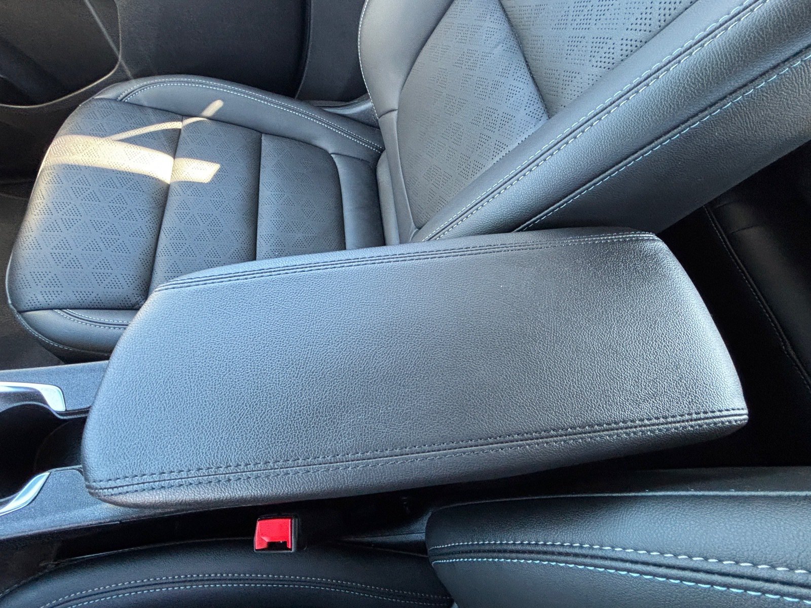 Used 2023 Chevrolet Bolt LT w/ Infotainment Package FWD image 17