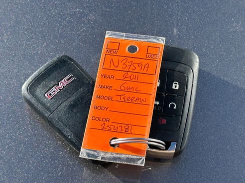 Used 2011 GMC Terrain SLT image 11