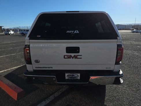 Used 2018 GMC Sierra 1500 SLT AWD/4WD image 7