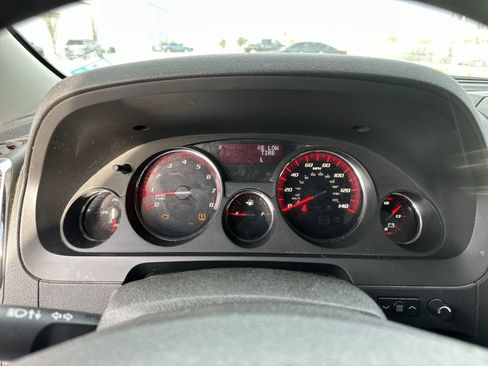 Used 2011 GMC Acadia Denali image 12