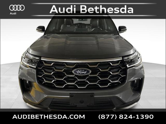 Used 2025 Ford Explorer Platinum w/ LUX Leather Package AWD/4WD image 2