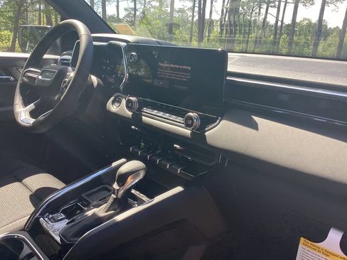 New 2026 GMC Canyon Elevation w/ Convenience Package RWD image 22