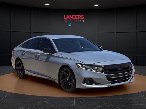 Used 2022 Honda Accord Sport image 5