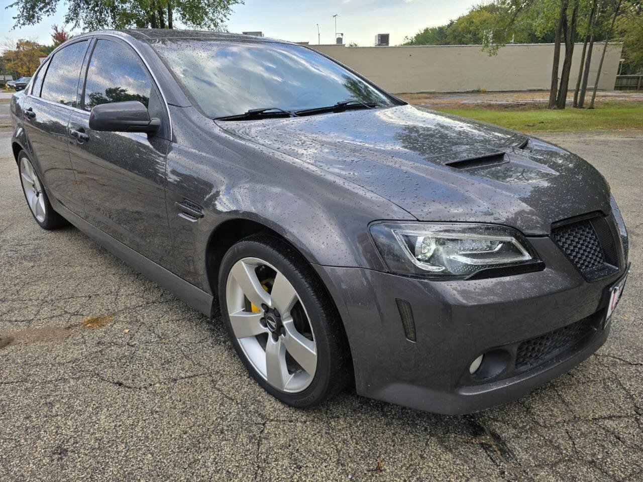 Used 2009 Pontiac G8 w/ Premium Package RWD image 3