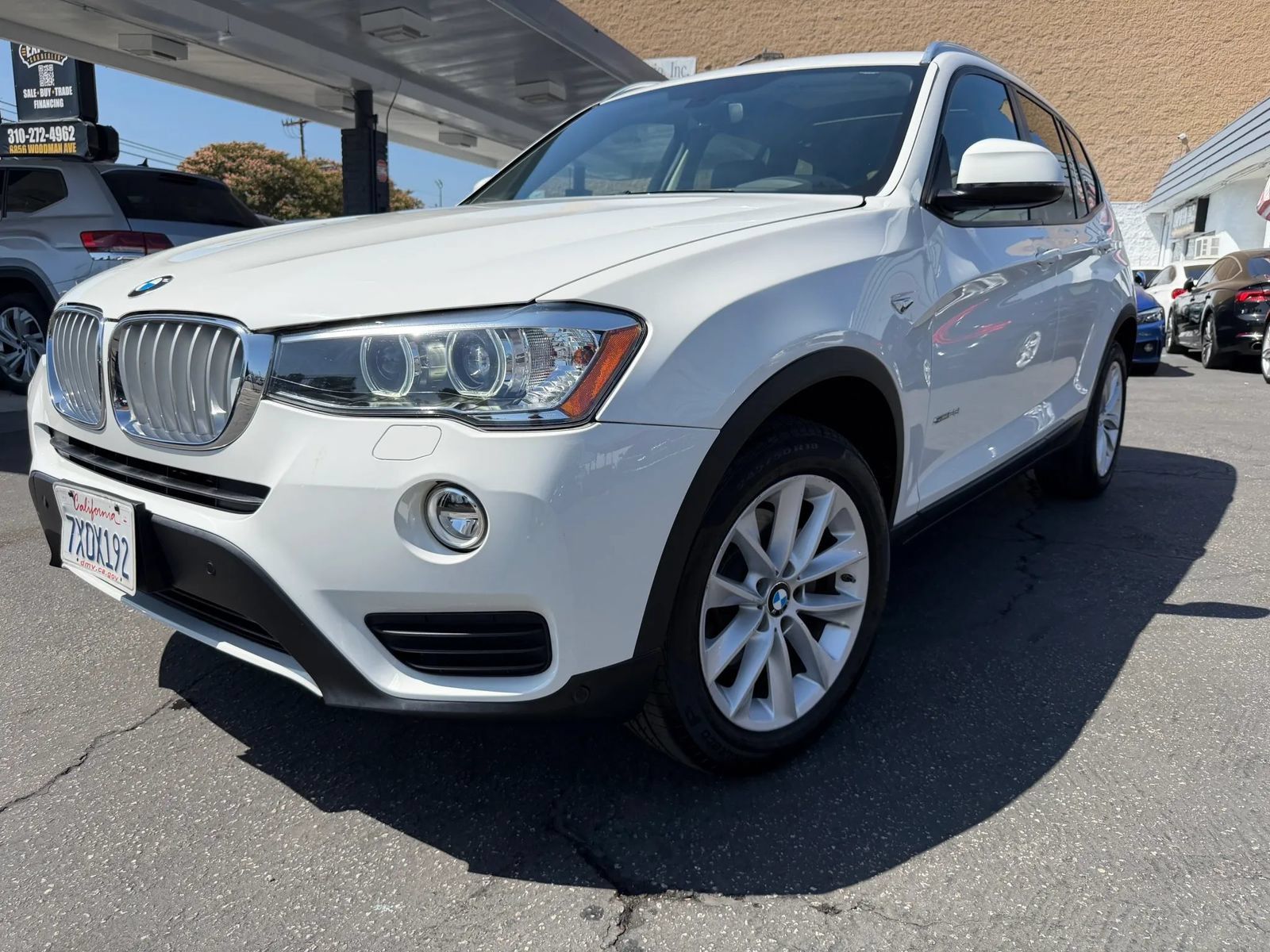 Used 2017 BMW X3 sDrive28i RWD image 1