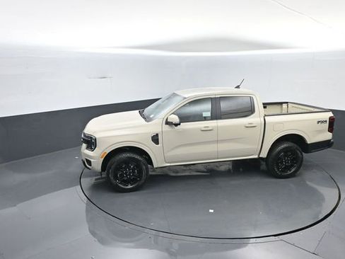 New 2025 Ford Ranger Lariat w/ FX4 Off-Road Package image 25
