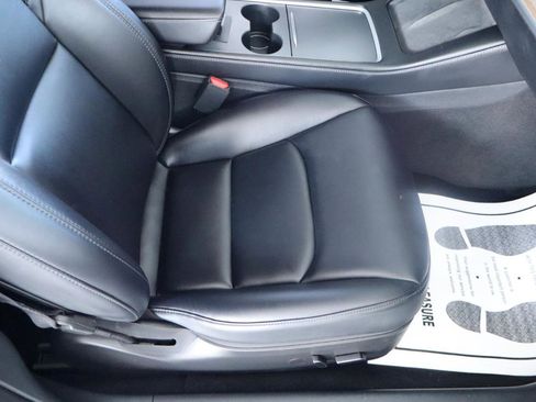 Used 2023 Tesla Model 3 Standard Range RWD image 33