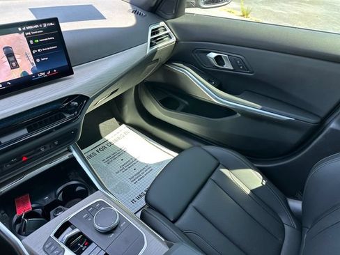 Used 2025 BMW 330i Sedan w/ Convenience Package RWD image 29