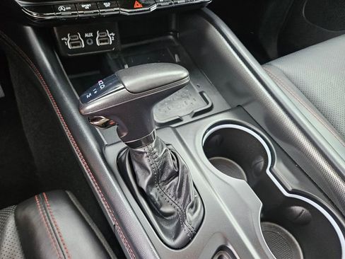 Used 2025 Dodge Durango GT AWD/4WD image 31