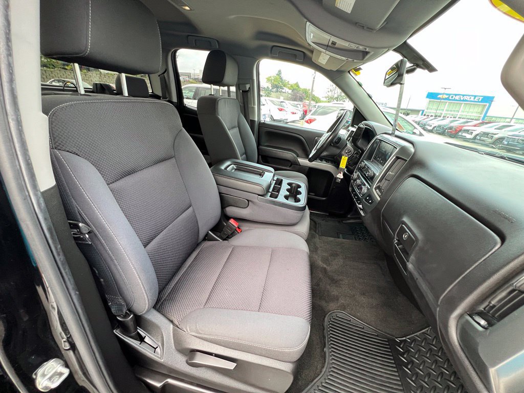 Used 2018 Chevrolet Silverado 1500 LT AWD/4WD image 25