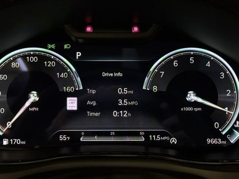 Used 2025 Genesis GV70 2.5T w/ Sport Prestige Package image 16