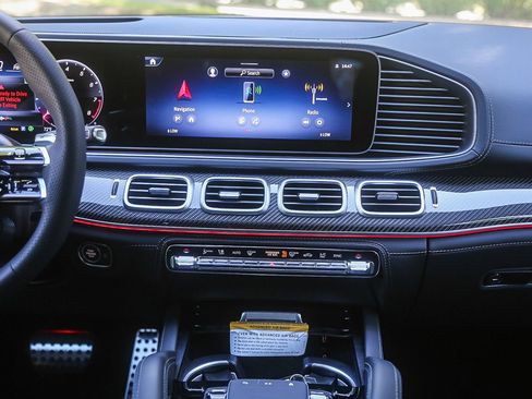 New 2026 Mercedes-Benz GLS 63 AMG 4MATIC image 11