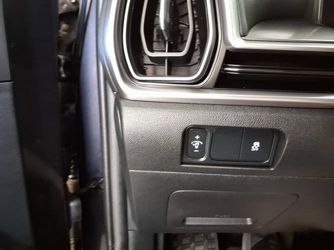 Used 2025 Kia Sorento S w/ Panoramic Sunroof Package AWD/4WD image 17