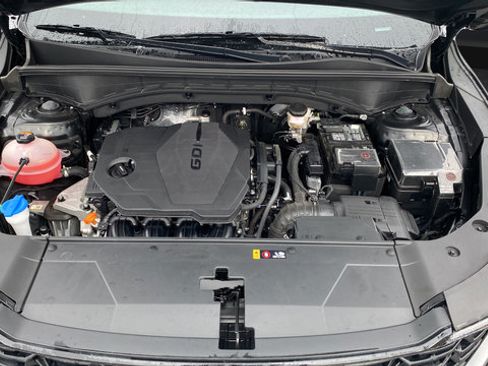 Used 2025 Kia Sorento LX FWD image 29