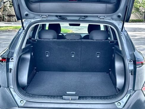 Used 2024 Hyundai Kona SEL FWD image 25