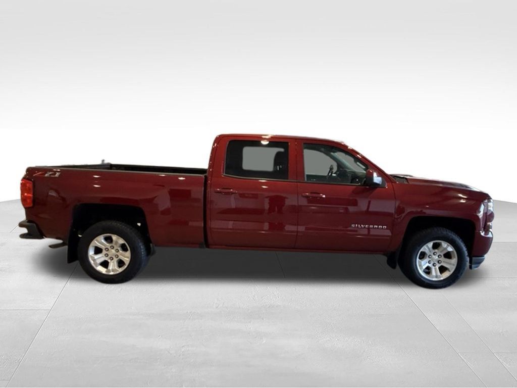 Used 2018 Chevrolet Silverado 1500 LT w/ All Star Edition AWD/4WD image 8