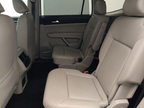 Used 2021 Volkswagen Atlas SEL AWD/4WD image 18