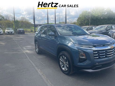 Used 2025 Chevrolet Equinox LT image 1