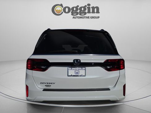 New 2026 Honda Odyssey EX-L image 4