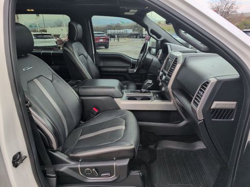 Used 2018 Ford F150 Platinum w/ Equipment Group 701A Luxury image 30