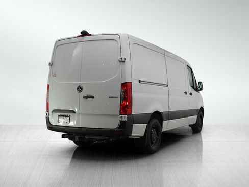 Used 2021 Mercedes-Benz Sprinter 2500 image 5
