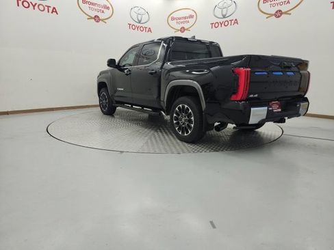 Certified 2025 Toyota Tundra Limited w/ Power Package AWD/4WD image 6