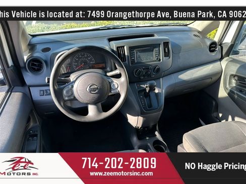 Used 2017 Nissan NV200 SV w/ Technology Package FWD image 18