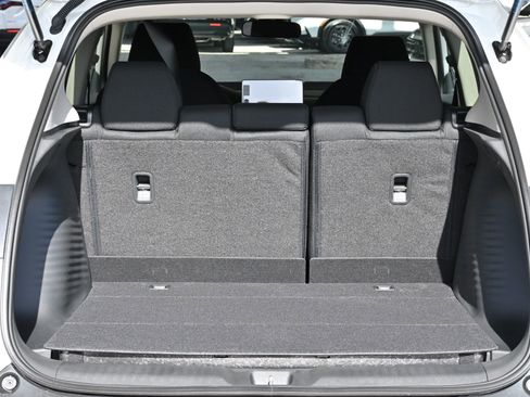 New 2026 Honda HR-V LX image 9