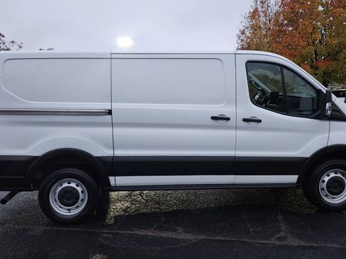 Used 2022 Ford Transit 250 Low Roof image 15