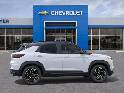 New 2026 Chevrolet TrailBlazer RS w/ Driver Confidence Package FWD image 6