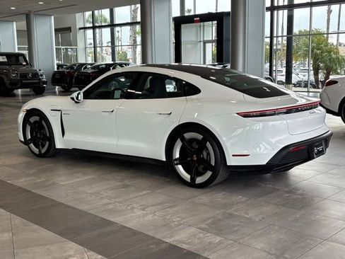 Used 2025 Porsche Taycan image 7
