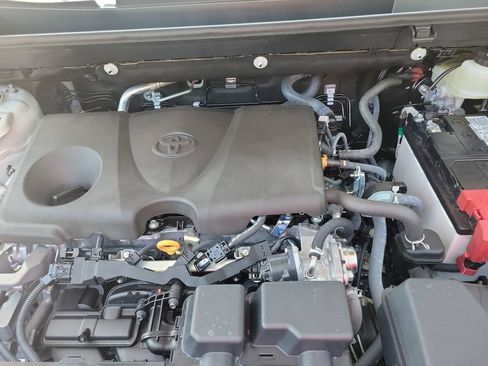 Certified 2025 Toyota RAV4 LE FWD image 34