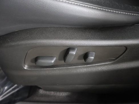 Used 2022 Cadillac XT4 Premium Luxury w/ Enhanced Visibility Package image 34