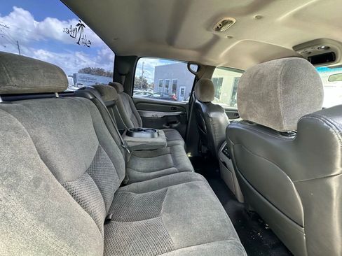 Used 2007 Chevrolet Silverado 2500 W/T w/ Heavy-Duty Power Package image 16