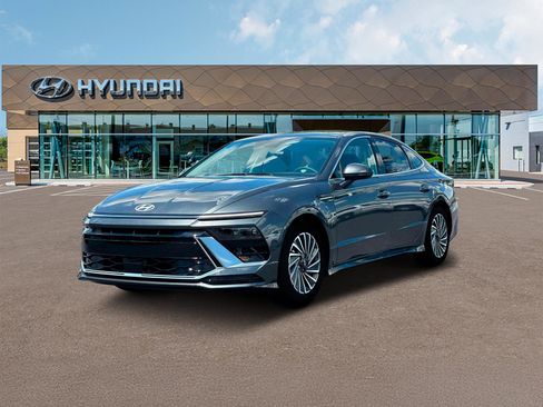 New 2025 Hyundai Sonata SEL image 1