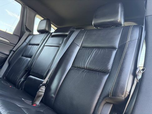 Used 2016 Jeep Grand Cherokee Limited AWD/4WD image 13