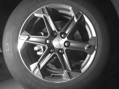 Used 2025 Chevrolet Blazer LT FWD image 15