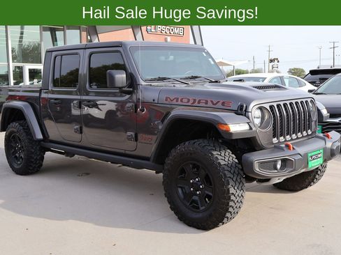 Used 2023 Jeep Gladiator Mojave AWD/4WD image 6
