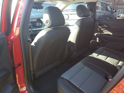 New 2026 Chevrolet Trax LT image 14