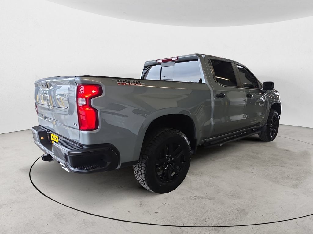 Used 2024 Chevrolet Silverado 1500 LT Trail Boss w/ LT Trail Boss Premium Package AWD/4WD image 5