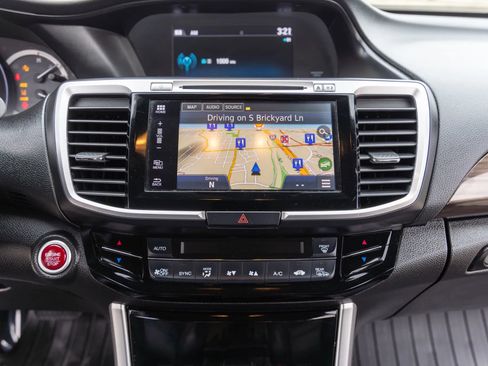 Used 2016 Honda Accord Touring image 23