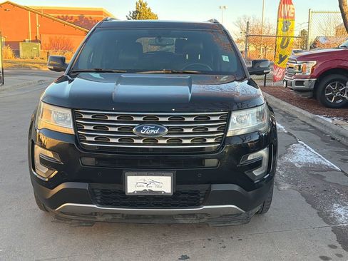 Used 2017 Ford Explorer XLT w/ Equipment Group 202A image 2