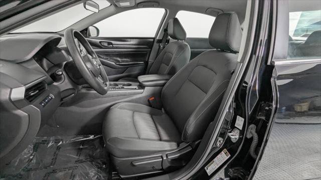 Used 2024 Nissan Altima 2.5 S FWD image 14