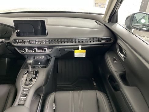 New 2026 Honda HR-V EX-L image 17