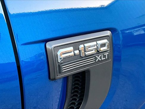 Used 2022 Ford F150 XLT w/ Equipment Group 302A High image 9