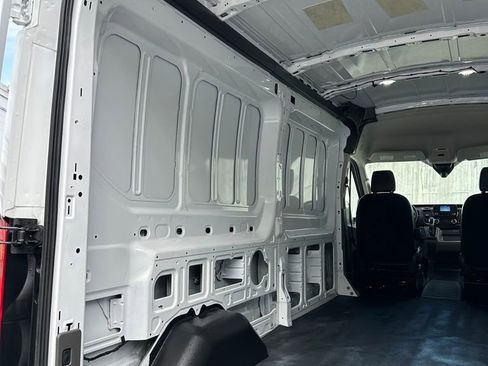 Used 2025 Ford Transit 250 148 Medium Roof RWD image 20