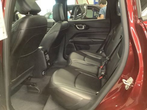 Used 2022 Jeep Compass High Altitude AWD/4WD image 14