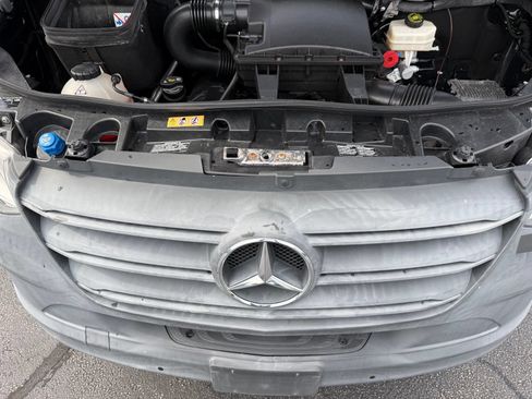 Used 2021 Mercedes-Benz Sprinter 4500 image 41